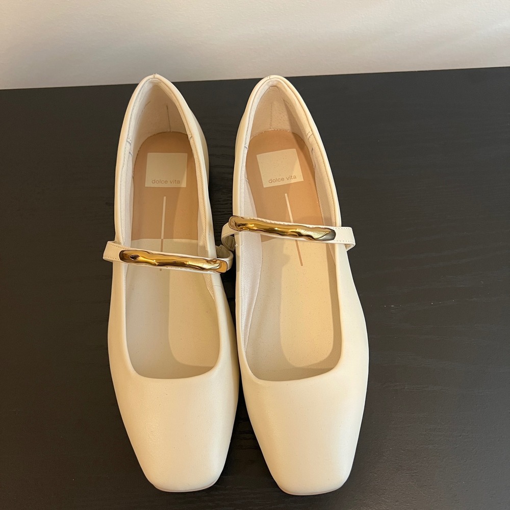 Dolce Vita Radya Cream Leather Ballet Flats Mary Jane Gold Metal Accent Size 8.5 - Picture 3 of 8